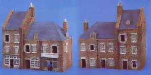 3 Shops with Detachable Roofs