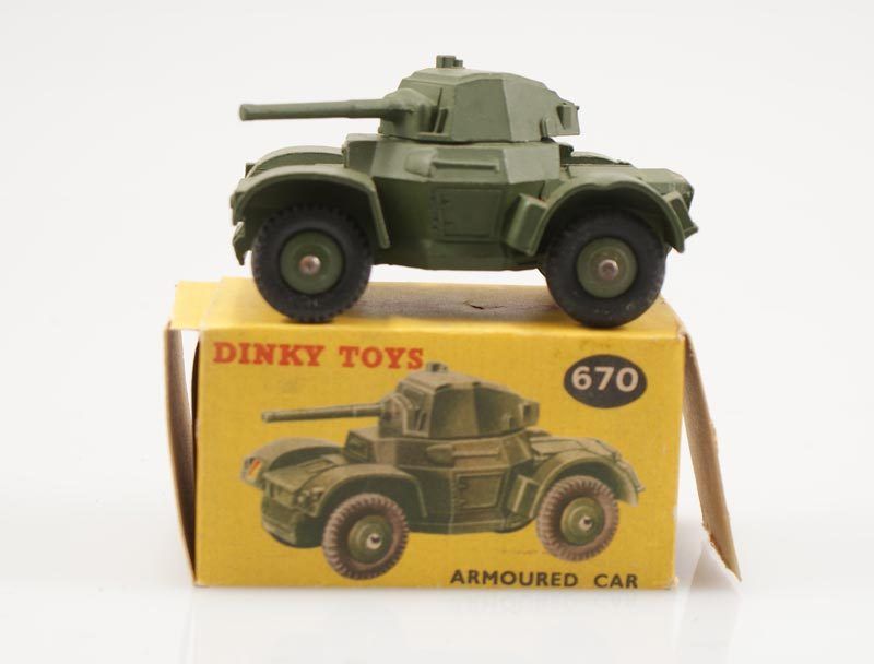 dinky 670