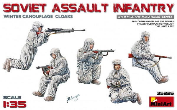 WWII Soviet Assault Infantry in Winter Camouflage Cloaks w/Guns (5)