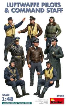 Miniart Luftwaffe Pilots & Command Staff Figure Set