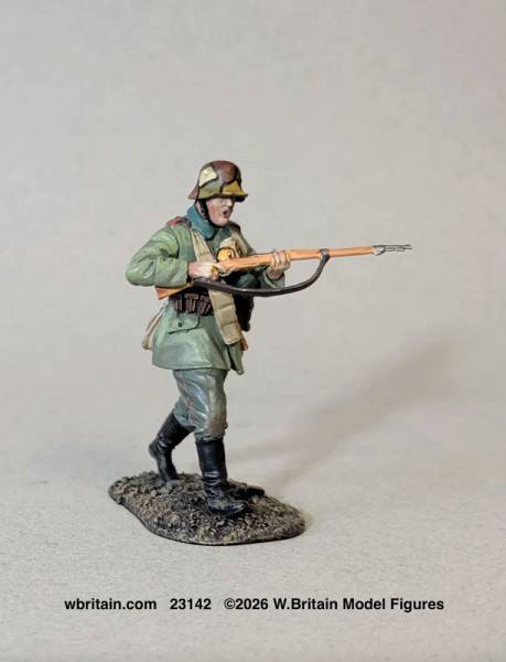 WW1: German Infantryman Advancing 1916-18
