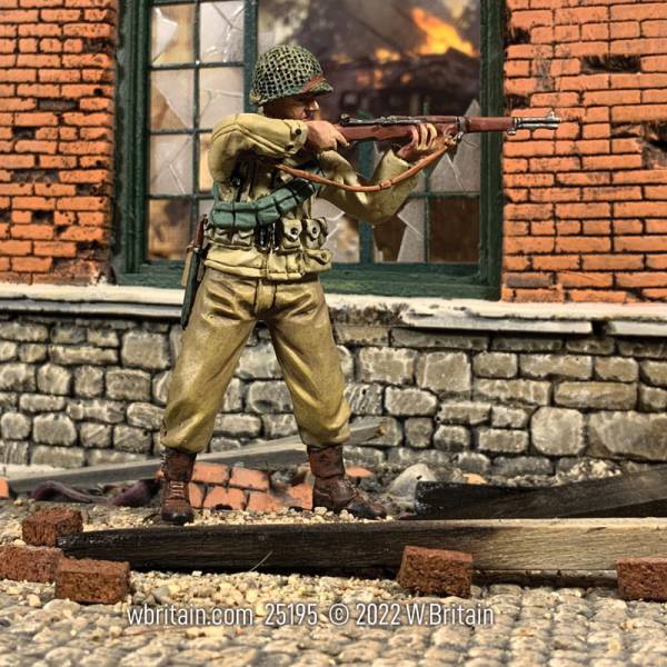 WW2: U.S. Infantryman Standing Firing M1 Garand 1943-45