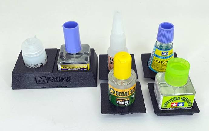 MichToy No Spill Bottle Holder Double