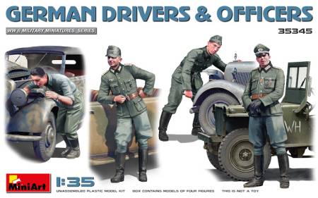 WWII erman Drivers and Officers Figure Set