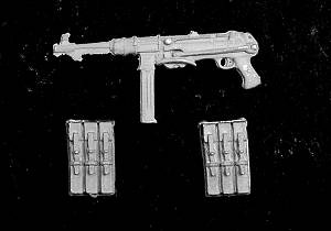 MP-40 with 2 Ammo Pouches