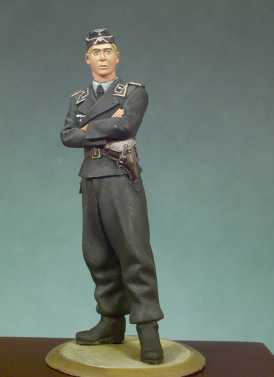 Standing German Lieutenant