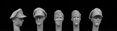 Heads - WWII German Navy 3 Officers, 2 Seamen