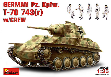 WWII German PzKpfw T70 743(r) with Crew (5)