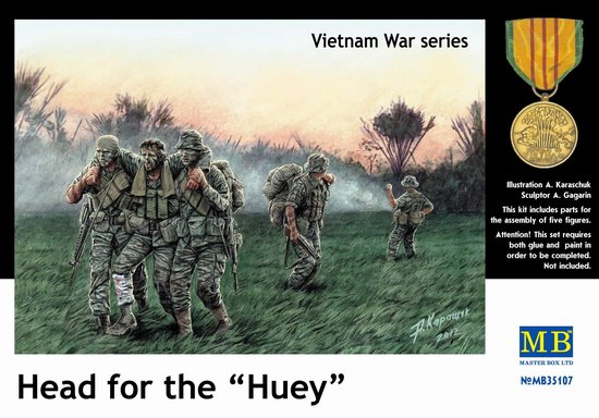 Vietnam- Head for the Huey Vietnam War - 5 Figure Set