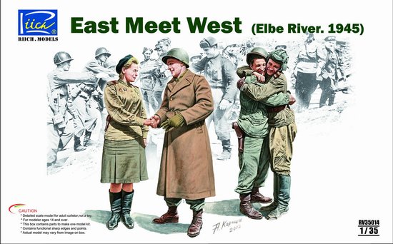 East Meet West- Elbe River 1945 4 Figure Set