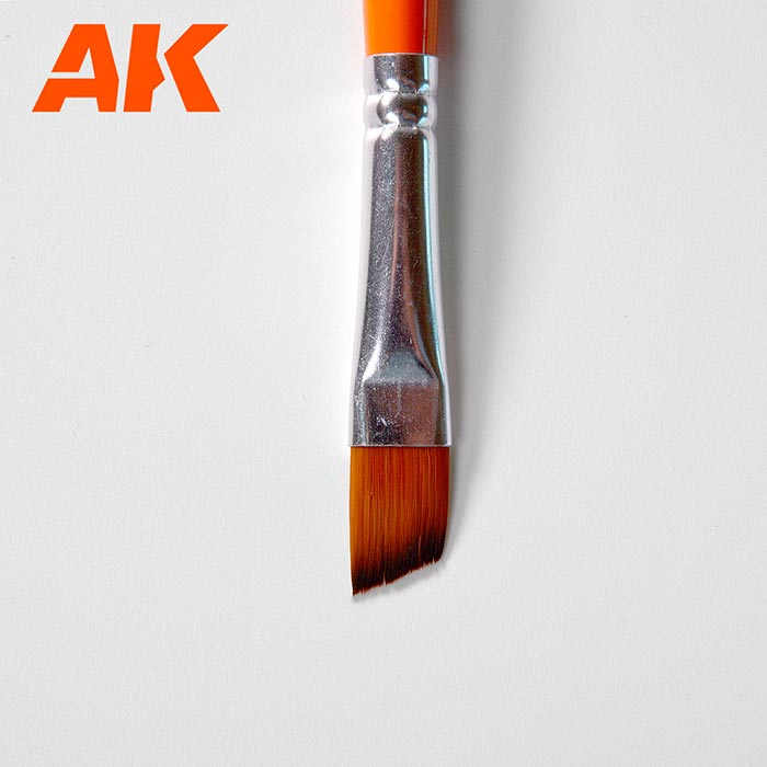 AK Interactive Angle Weathering Brush