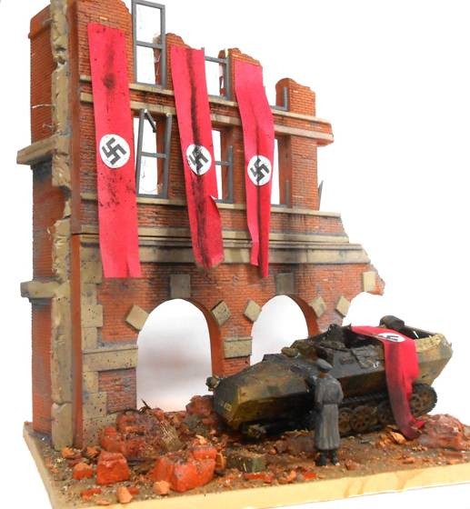 Fall of Berlin German Street Scene Ruined Building Front w/Base