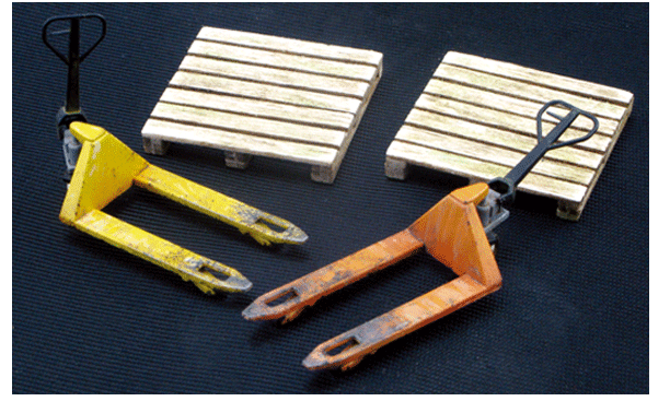 Pallet Truck with Wooden Pallet