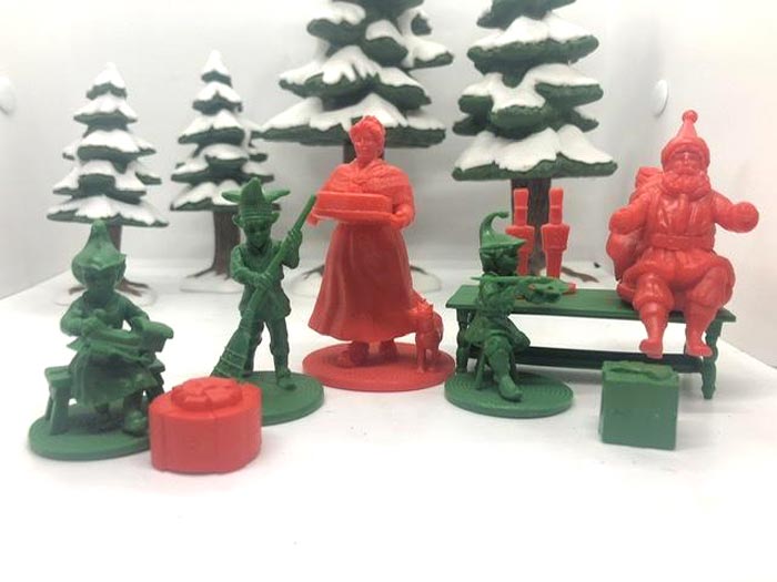 North Pole Set 2: Mrs. Claus and the Elves 