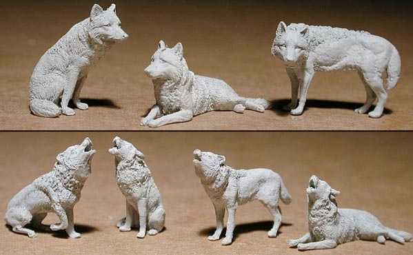 Standing and Lying Wolves