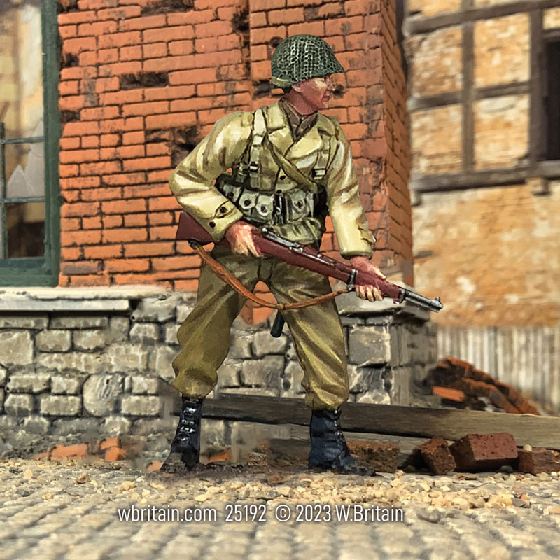 U.S. Armored Infantryman with M1 Garand Alert 1943-45