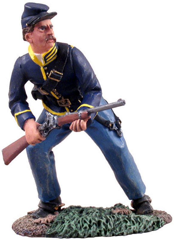 American Civil War: Dismounted Union Cavalry Trooper Advancing #1 - ONLY 2 AVAILABLE
