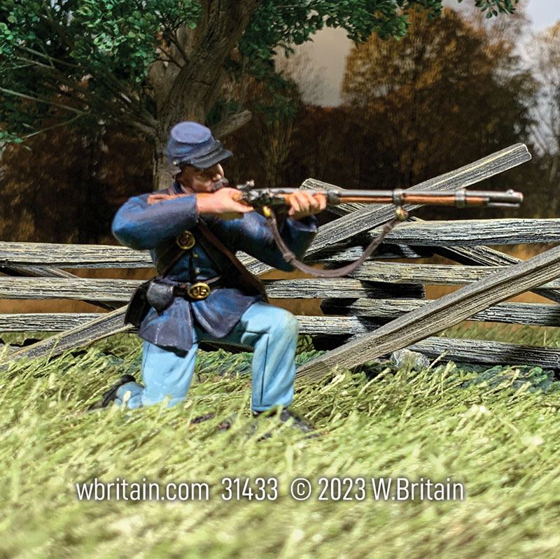 Union Infantry in Sack Coat Kneeling Firing No.2