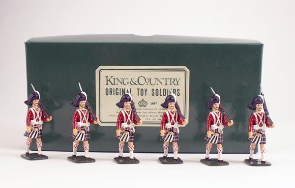 King & Country Seaforth Highlanders Marching 1 Available OOP